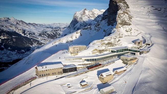 Eigergletscher Eiger Express Jungfraubahn Luftaufnahme Winter