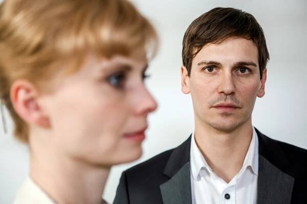Janus - Episode 6 - Z filmu - Anna Tenta, Christopher Schärf