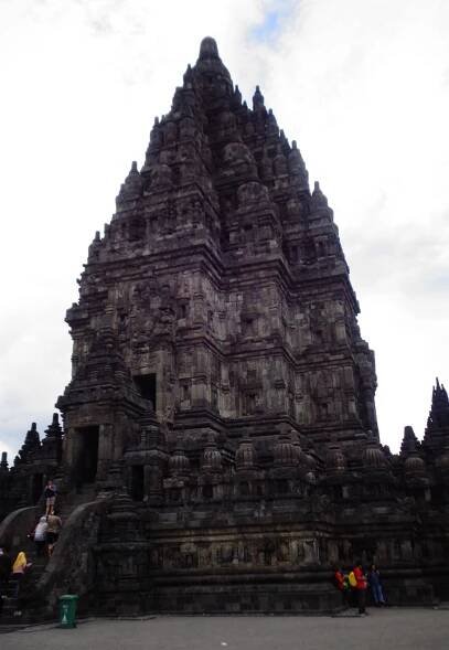 Wisata Candi Prambanan