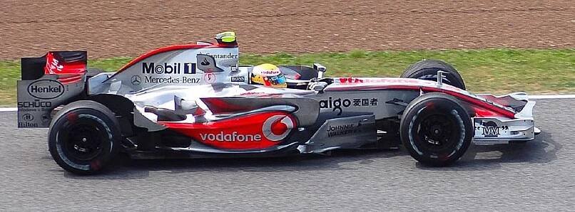 Soubor:Lewis Hamilton Spain 2007 (crop).jpg – Wikipedie