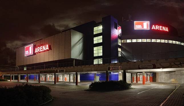 Půjčujte si, láká zadlužený Liberec novým názvem hokejové arény