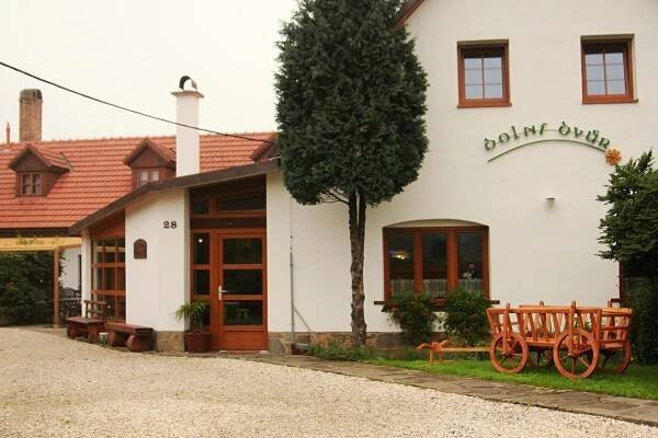 Hostinec a penzion Dolní Dvůr, Veřovice