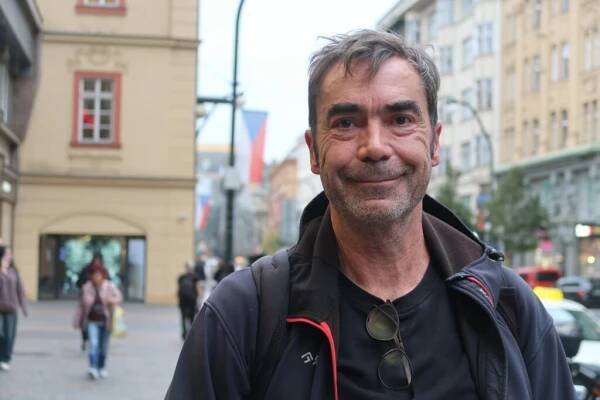 Společnost si říká o pořádný kolaps, myslí si bývalý studentský vůdce z listopadu 1989 Pavel Lagner