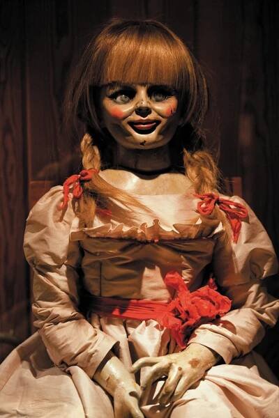 Fototapeta Annabelle - Doll