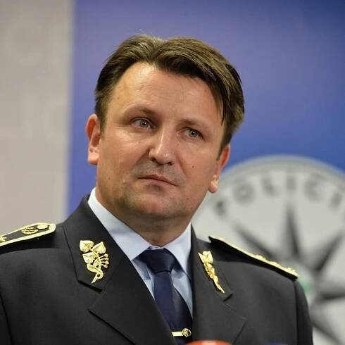 Spor o reorganizaci policie má řešit Bezpečnostní rada státu, žádá Tuhý