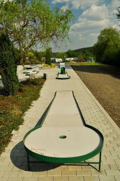 Minigolf | Eden Jinolice