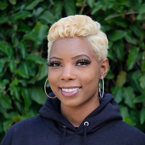 Head shot of Tahirah Woodard