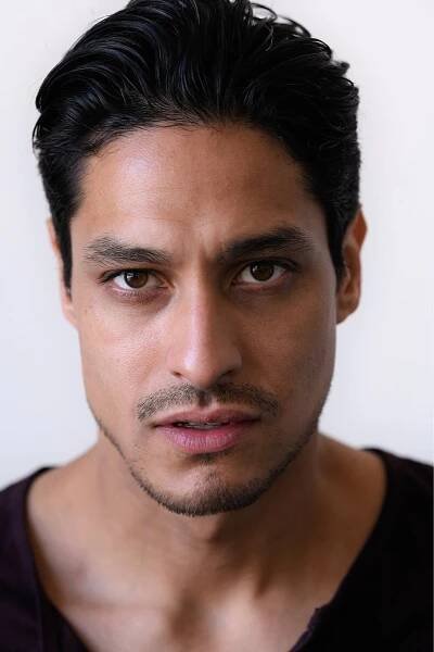 Carlos Miranda <br> Station 19