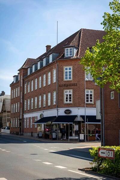 Humlebo Gruppen ejendom med lejeboliger i Odense på Allégade 34, 5000 Odense C