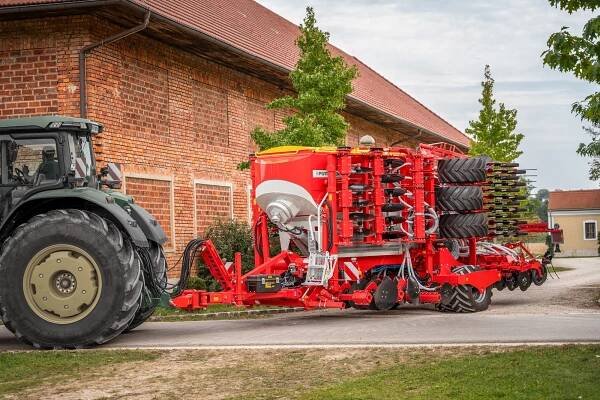 Pöttinger TERRASEM V 6000 D Z | Články | AGROZET - náhradní díly, zemědělské stroje a technika