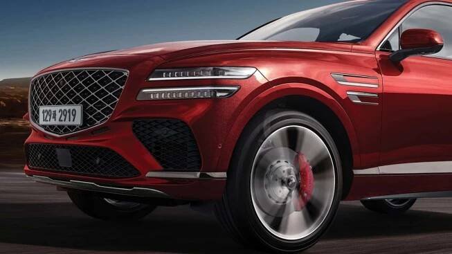 Alternativou je vidlicový bi-turbo šestiválec 3.6 litru produkující 375 koní a 530 N.m. Zdroj: Genesis