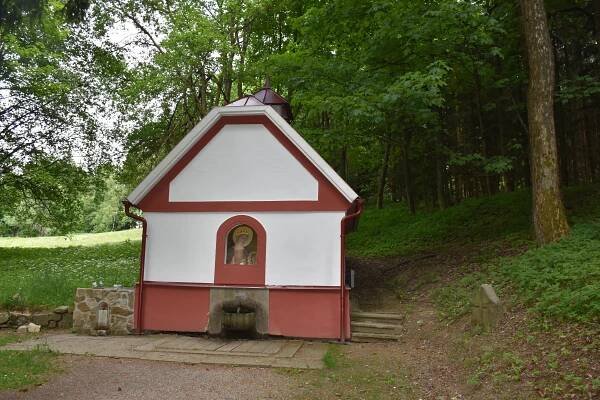 Naučná stezka K pramenům Počátek a okolí - vysocina.eu
