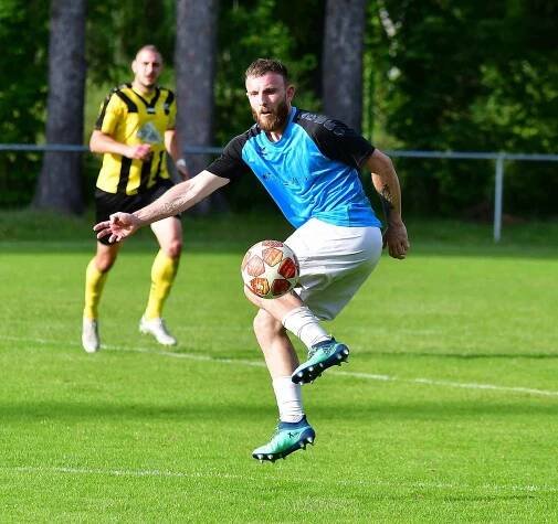Hroznětín se loučil s domácím prostředím výhrou 4:1 nad karlovarskou Lokomotivou.