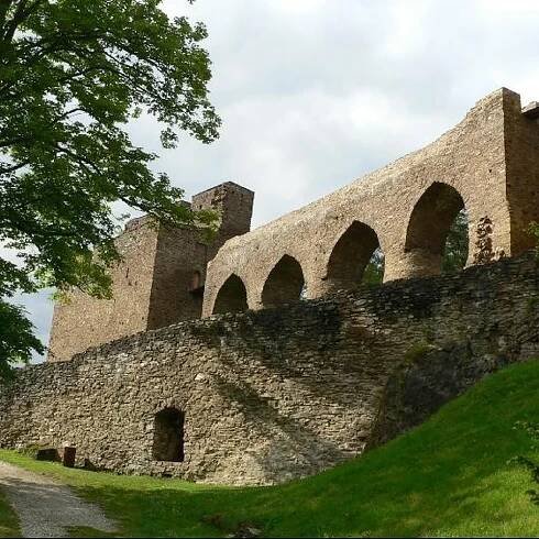 Hrad a zámek Velhartice | Slevomat.cz
