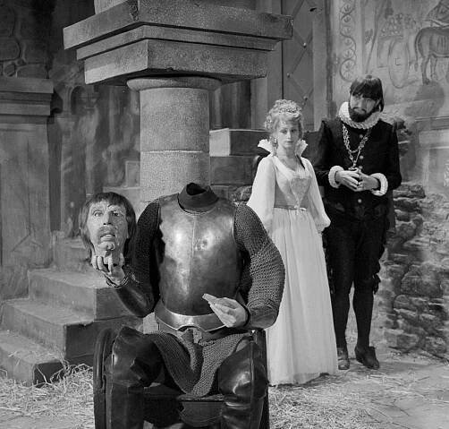 Arabela - Arabela na útěku - Z filmu - Stanislav Hájek, Jana Nagyová, Jiří Lábus