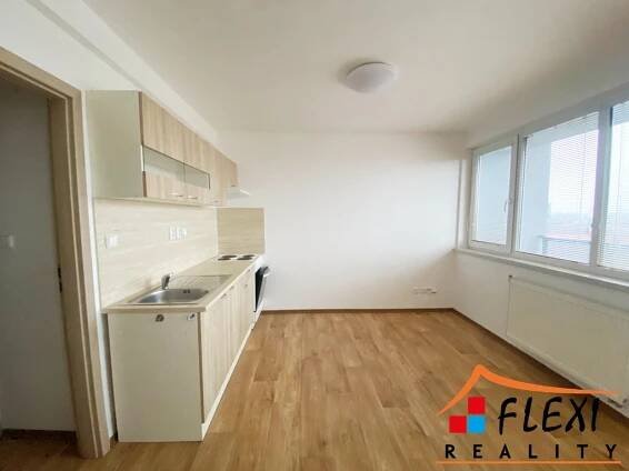 REZERVOVÁNO - Pronájem prostorného bytu 1+1 s lodžií, 48m2, Moravská Ostrava a Přívoz, ul. Hrušovská | FLEXI REALITY s.r