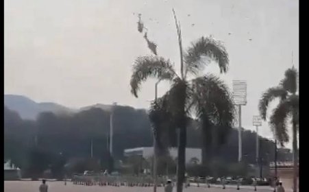 VIDEO: V Malajsii se srazily dva vojenské vrtulníky. Všech 10 členů posádky zemřelo
