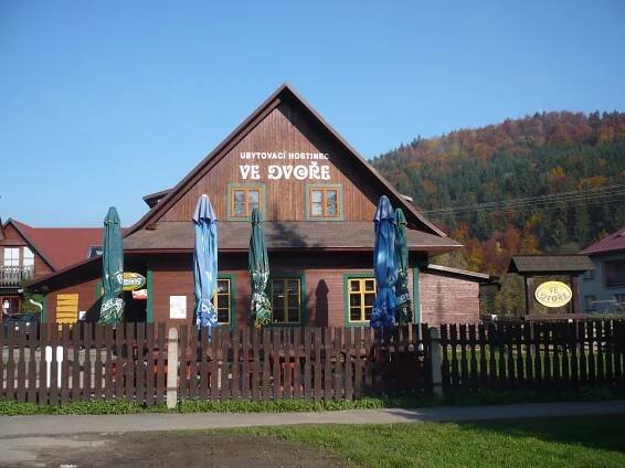 hostinec 