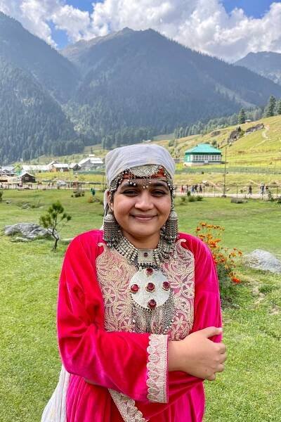 Getting a super cheesy photo shoot in kashmiri dress
