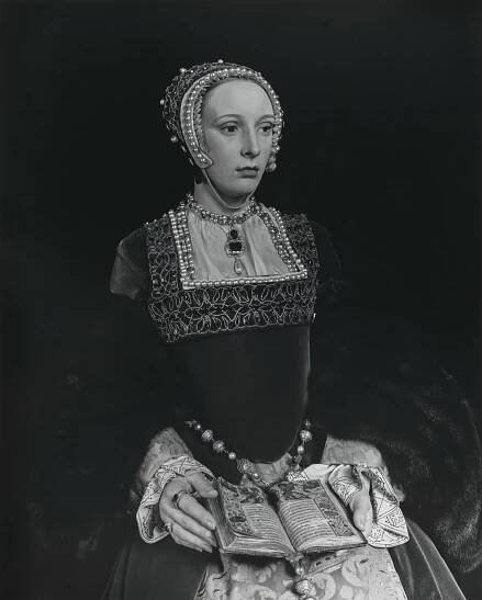 Six Lives: The Stories of Henry VIII's Queens