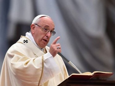Pope Francis begins his Instagram journey