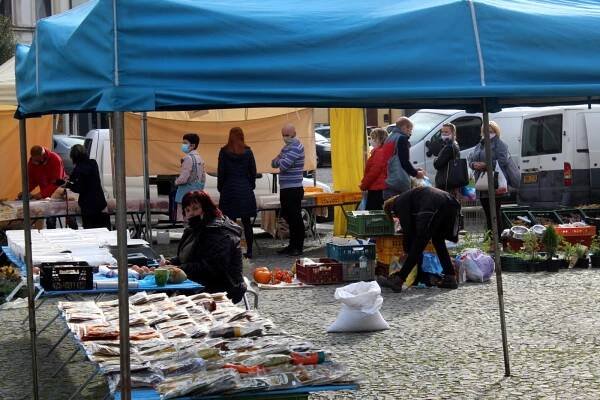 Farmářské trhy opět zaplní centra měst. Dočkají se lidé v Nymburce i Poděbradech