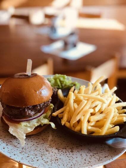 Restaurace U Děravýho kotle - Hradec Králové | Restaurace blízko mě | Zamluvit nyní