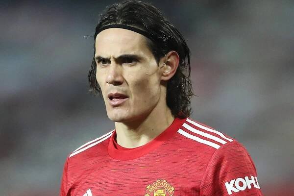 Solskjaer says Man United players must ‘learn from’ striker Edinson Cavani