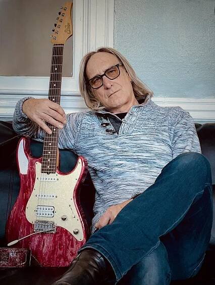 Duffy King - Photo Gallery