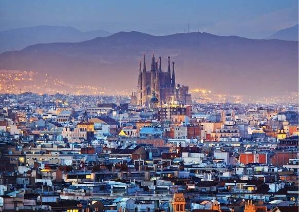 Is Barcelona good for Nightlife? - Techno Cloth