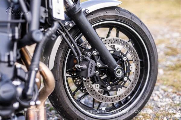 Fotogalerie Kawasaki Z650RS vs. Honda CB650R E-Clutch – géniové v dělání čehokoliv |