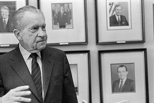 Soubor:Richard Nixon in 1992.jpg – Wikipedie
