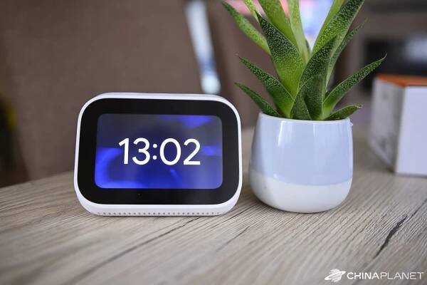 Recenzia Xiaomi Mi Smart Clock - inteligentné hodiny s Google Asistentom