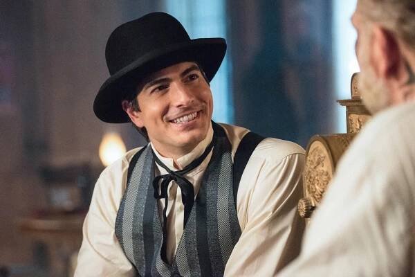 Legendy zítřka - Freakshow - Z filmu - Brandon Routh