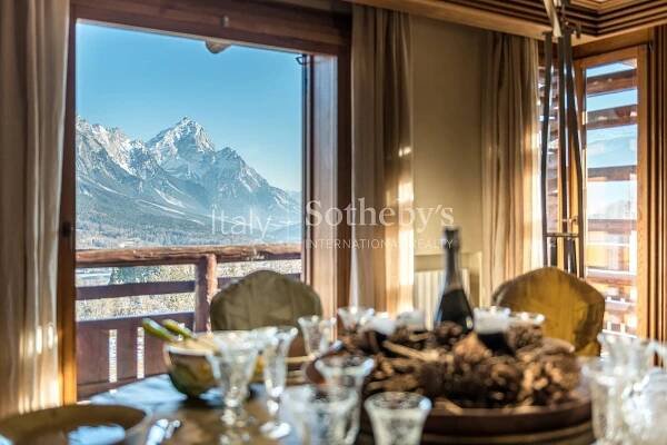 Iconic panoramic villa in Cortina d'Ampezzo - 7
