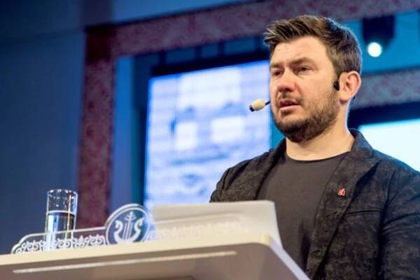 I v Česku známý ruský spisovatel Dmitrij Gluchovskij