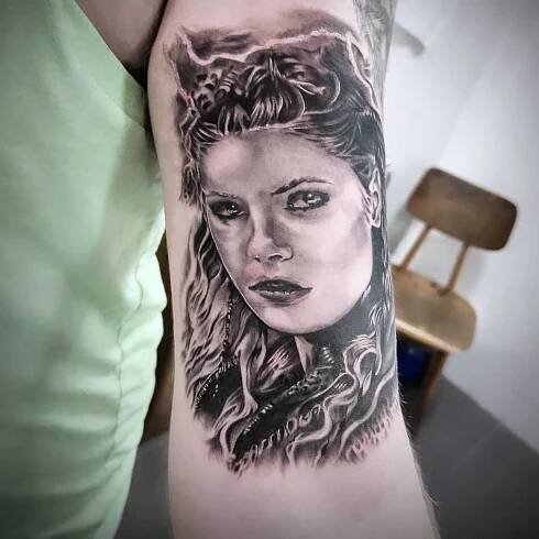 Eva Farbjaková :: Tatérka :: Tatéři