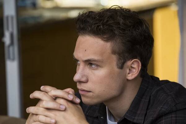 Animal Kingdom - Flesh Is Weak - Z filmu - Finn Cole