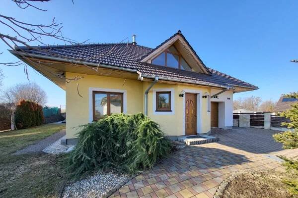 Prodej, samostatně stojícího rodinného domu, 3+kk, Brno - Modřice PRODÁNO - Reality Veronika Viklická