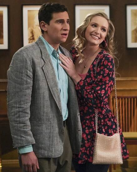 Sam Lerner, Greer Grammer - Goldbergovi - The Dating Game - Z filmu