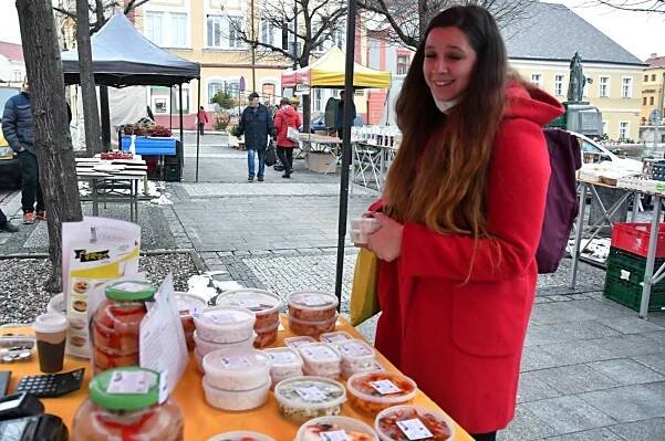 Sobotní trhy v Lounech nabídly mnoho pochoutek. A nejen ty