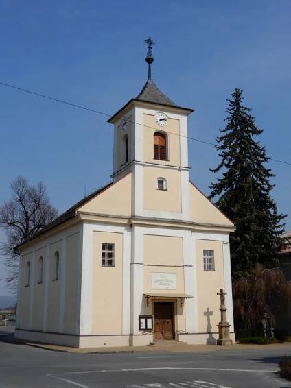 Kostely, kaple | Nová Hradečná | Farnosti Nová Hradečná, Libina a Oskava