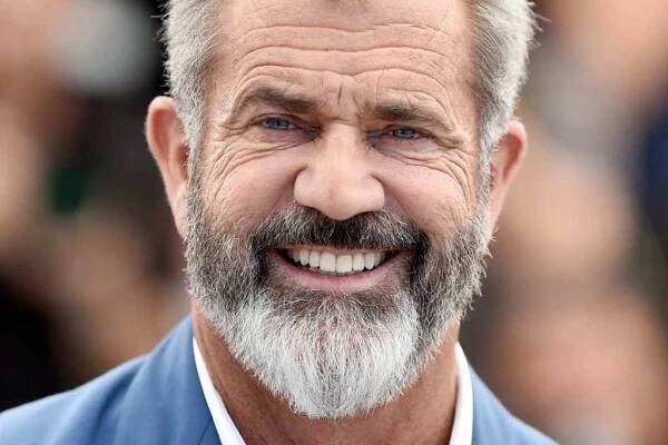 Režisér Mel Gibson: V Hollywoodu zneužívají děti, pedofilie je tam institucionalizovaná. Hodují na dětské krvi a jedí jejich maso, jsou totálně zvrácení
