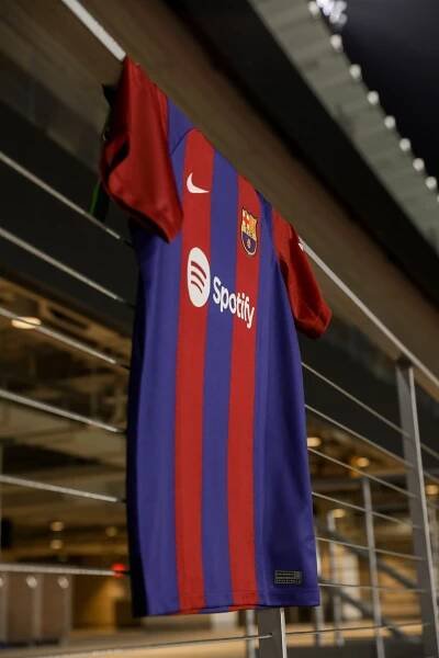 Spotify x FC Barcelona — Sunny Sixteen