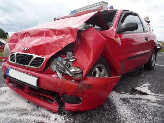 Nehoda dvou vozů si u Jablonného v Podještědí vyžádala šest zraněných | Týdeník Policie