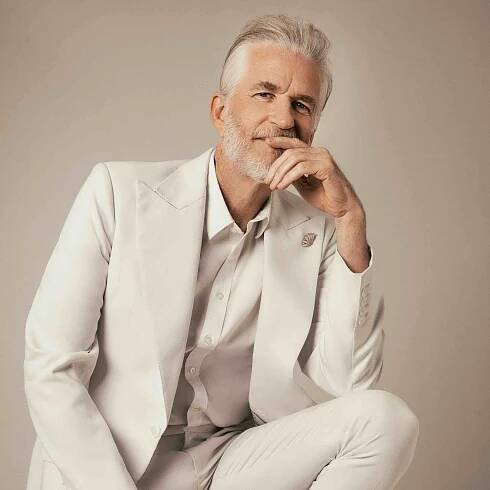 MATTHEW MODINE TO RECEIVE HUMANITARIAN Award