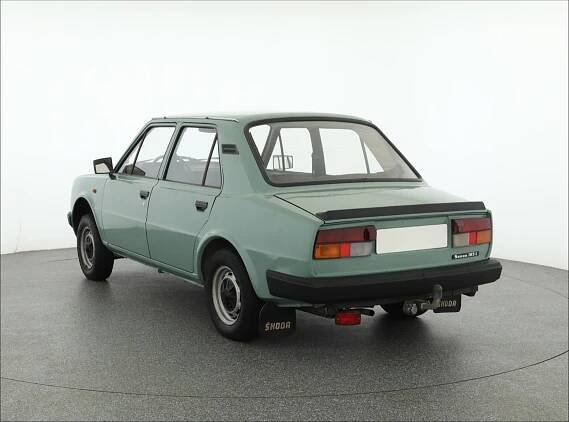 Škoda 105