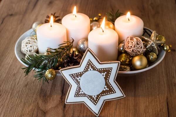 Netradiční adventní věnce a svícny? Inspirujte se! Tyhle stihnete vyrobit „za pět minut dvanáct“!