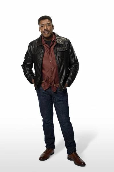 Policajtky z L.A. - Promo - Ernie Hudson