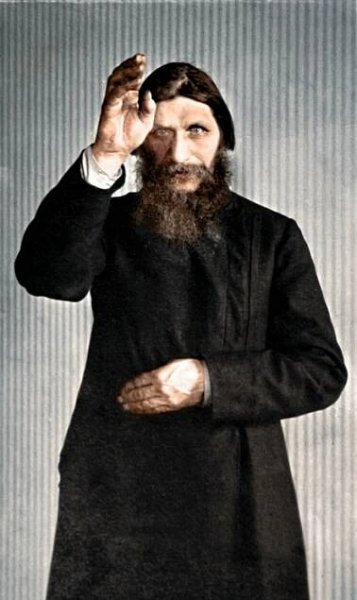 Jak umírali: Rasputin prý přežil kyanid i tři kulky: Pitevní zpráva odhalila lži jeho vrahů! A kde je...